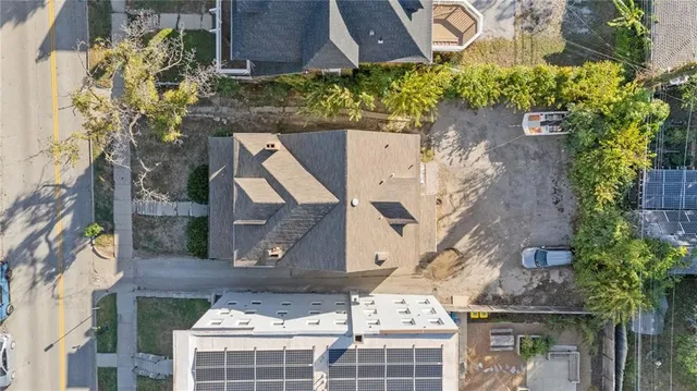 $375,000 | 3826 Warwick Boulevard, Kansas City, MO 64111