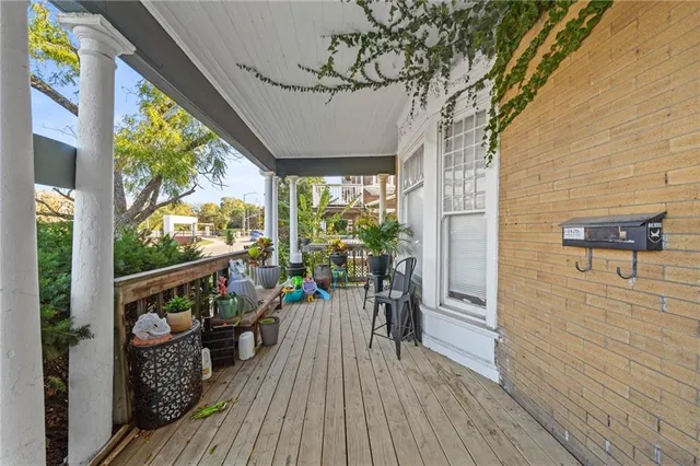 $375,000 | 3826 Warwick Boulevard, Kansas City, MO 64111