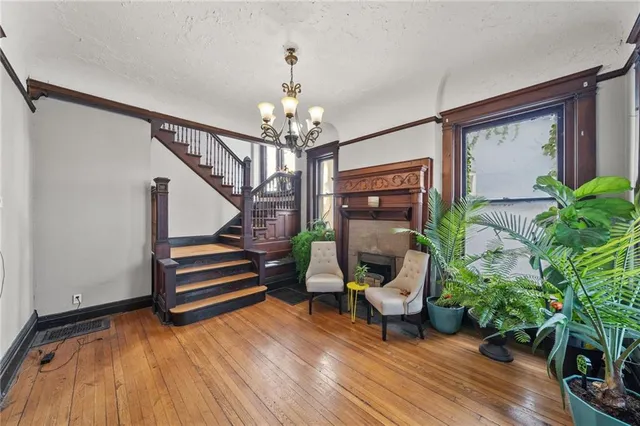 $375,000 | 3826 Warwick Boulevard, Kansas City, MO 64111