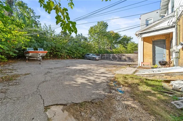 $375,000 | 3826 Warwick Boulevard, Kansas City, MO 64111