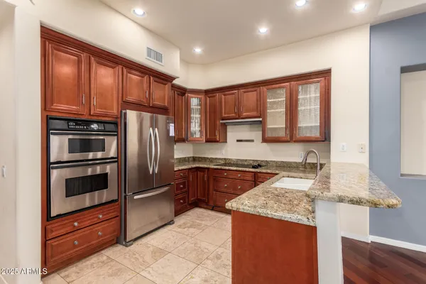 $649,990 | 8149 North 13th Place, Phoenix, AZ 85020