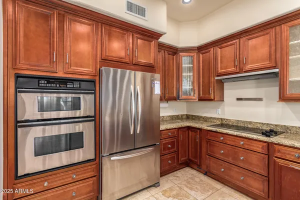 $649,990 | 8149 North 13th Place, Phoenix, AZ 85020