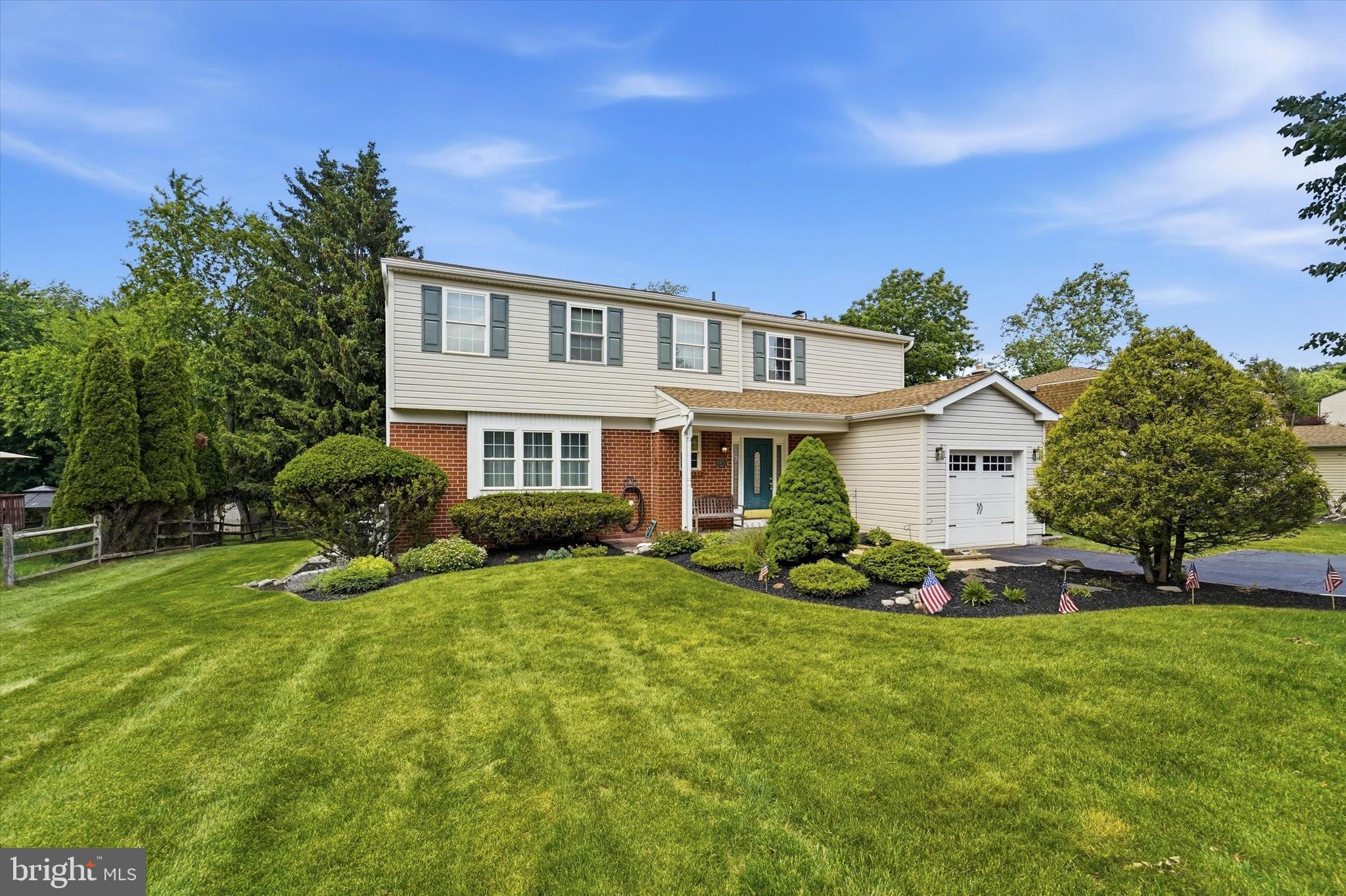 1928 Appaloosa Road Warrington, PA 18976 - Photo 4 of 39