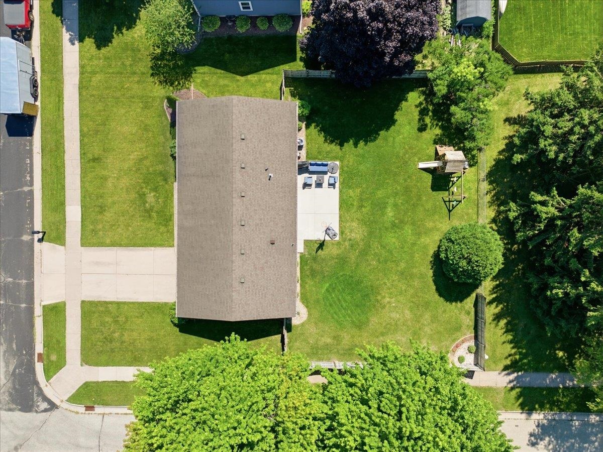 941 Foxfield Road Oregon, WI 53575 - Photo 9 of 54