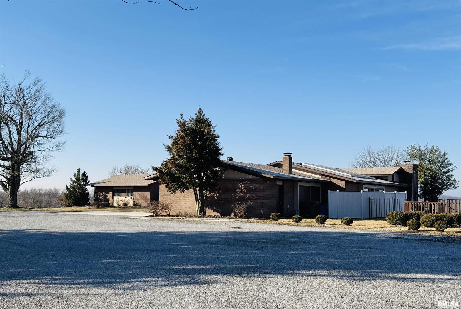 800 South Green Street Anna, IL 62906 - Photo 4 of 44