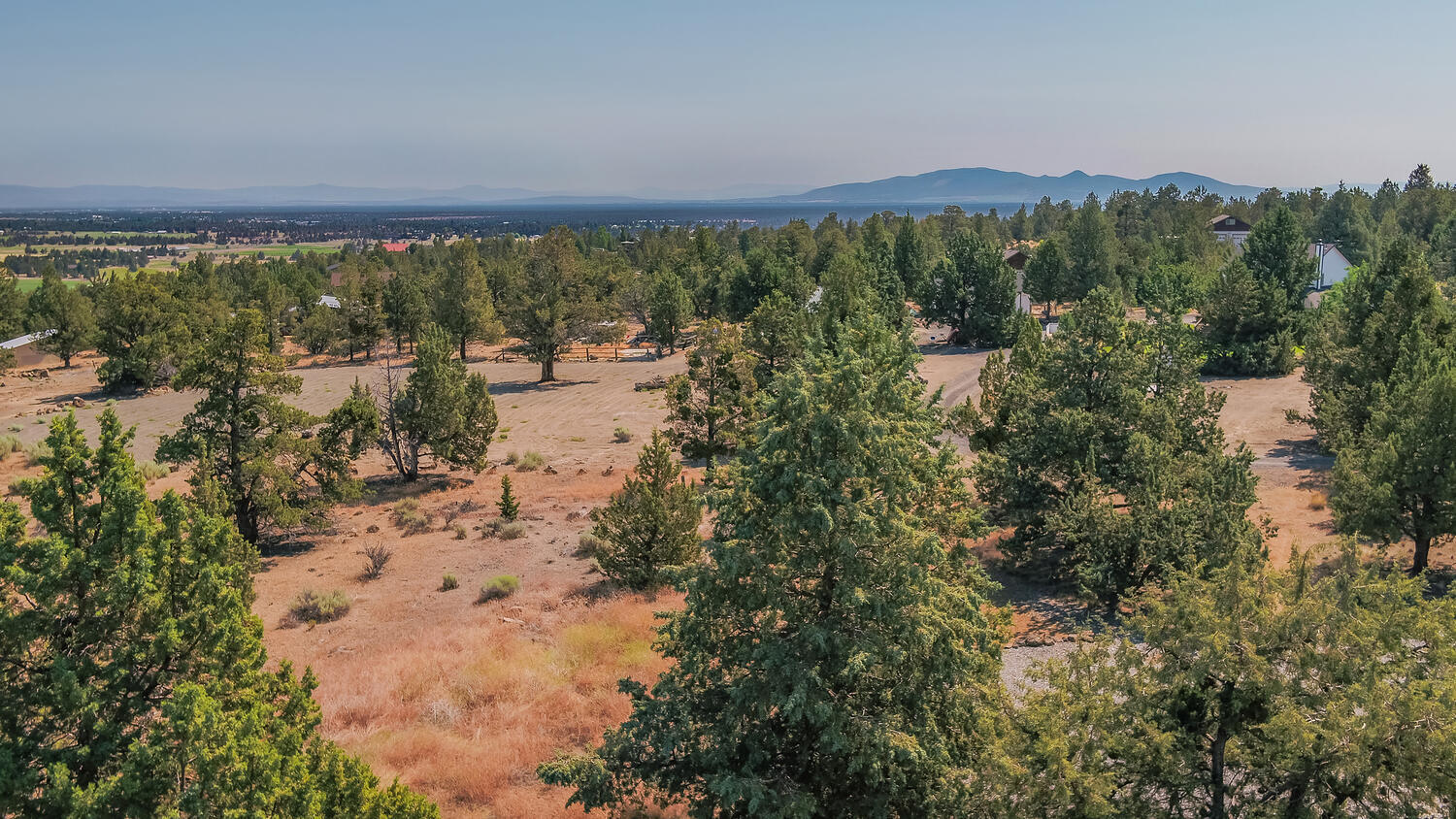 20920 Southwest Gift Road Bend, OR 97703 - Photo 11 of 20 20920 SW Gift Rd Bend OR 97701-large-011