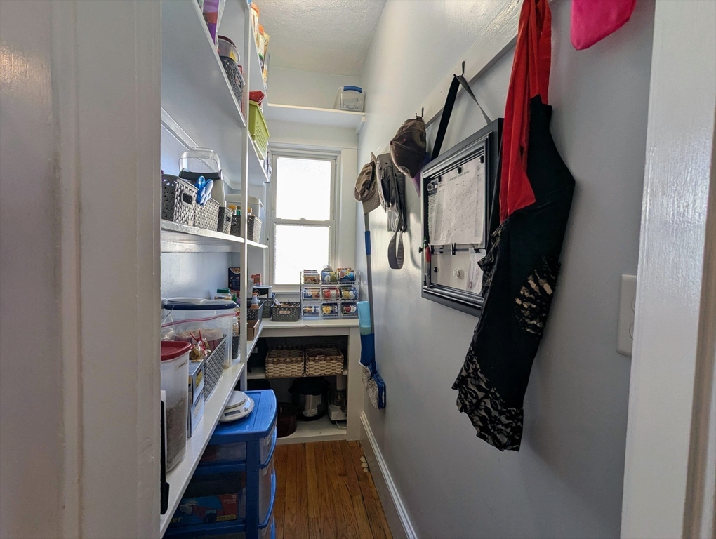 17 Utica Street Springfield, MA 01104 - Photo 13 of 37