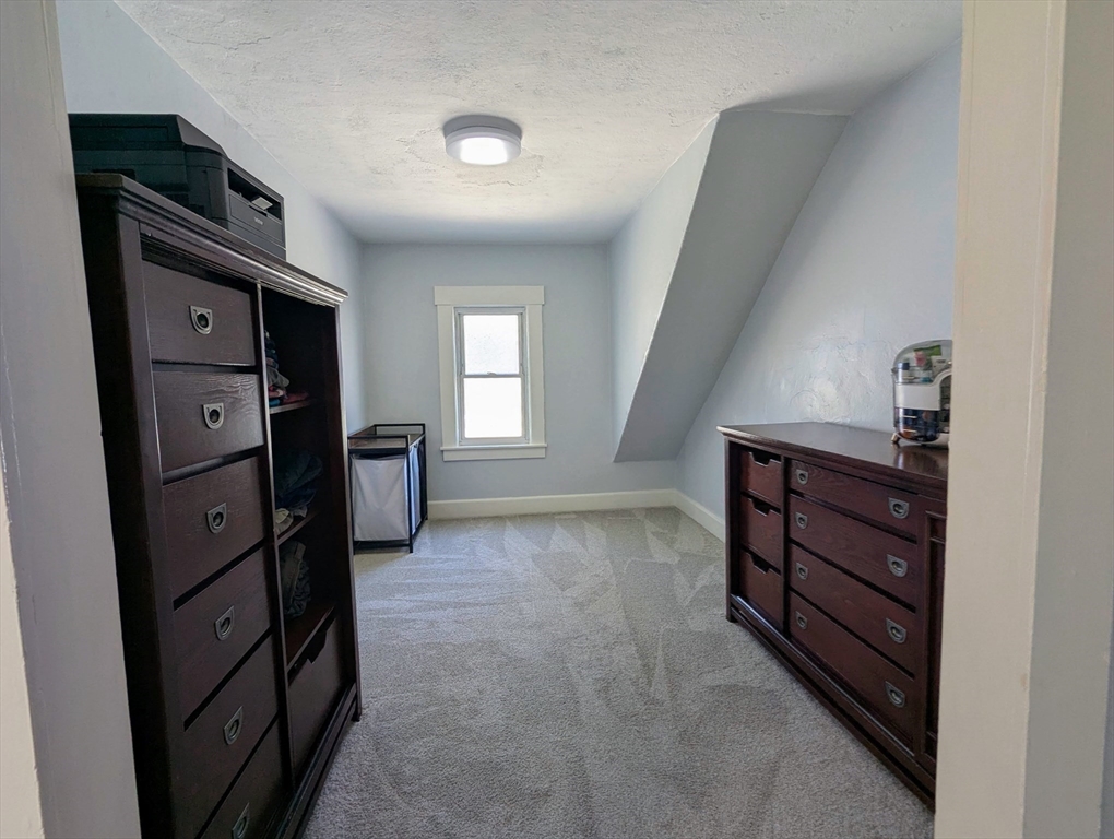 17 Utica Street Springfield, MA 01104 - Photo 23 of 37