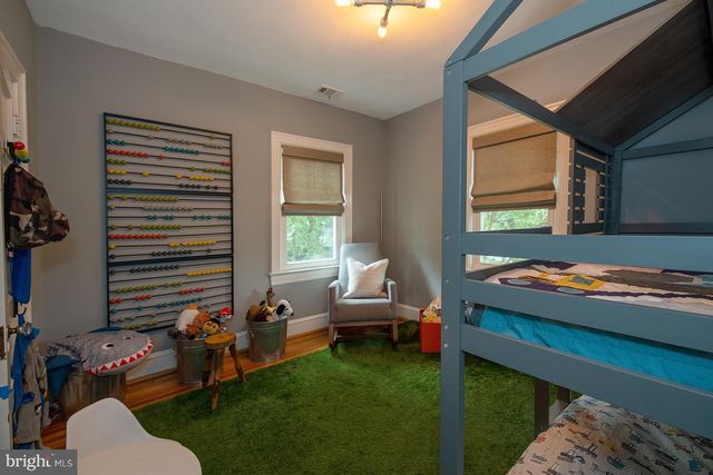 $1,260,000 | 9525 Linden Avenue, Bethesda, MD 20814