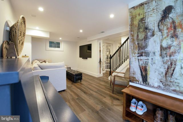 $1,260,000 | 9525 Linden Avenue, Bethesda, MD 20814