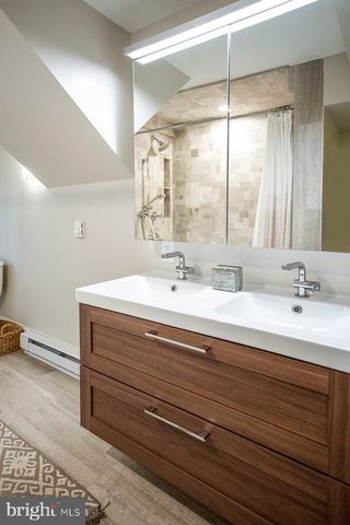 $1,260,000 | 9525 Linden Avenue, Bethesda, MD 20814