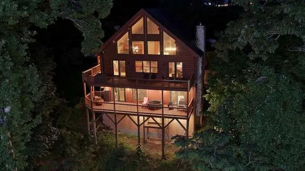 $650,000 | 135 Ridge Top Drive, Topton, NC 28781