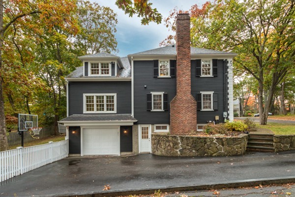 10 Wendling Road Needham, MA 02492 - Photo 3 of 30