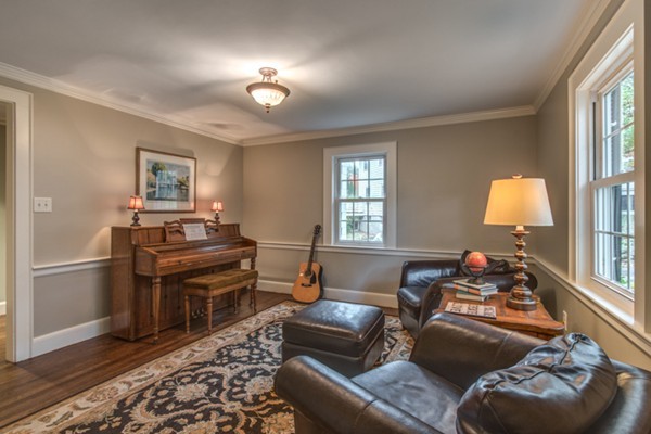 10 Wendling Road Needham, MA 02492 - Photo 6 of 30