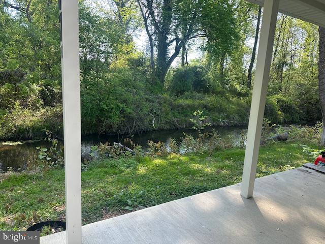 407 Wilson Road, Unit B Blackwood, NJ 08012 - Photo 2 of 8 a view of a garden with a tree