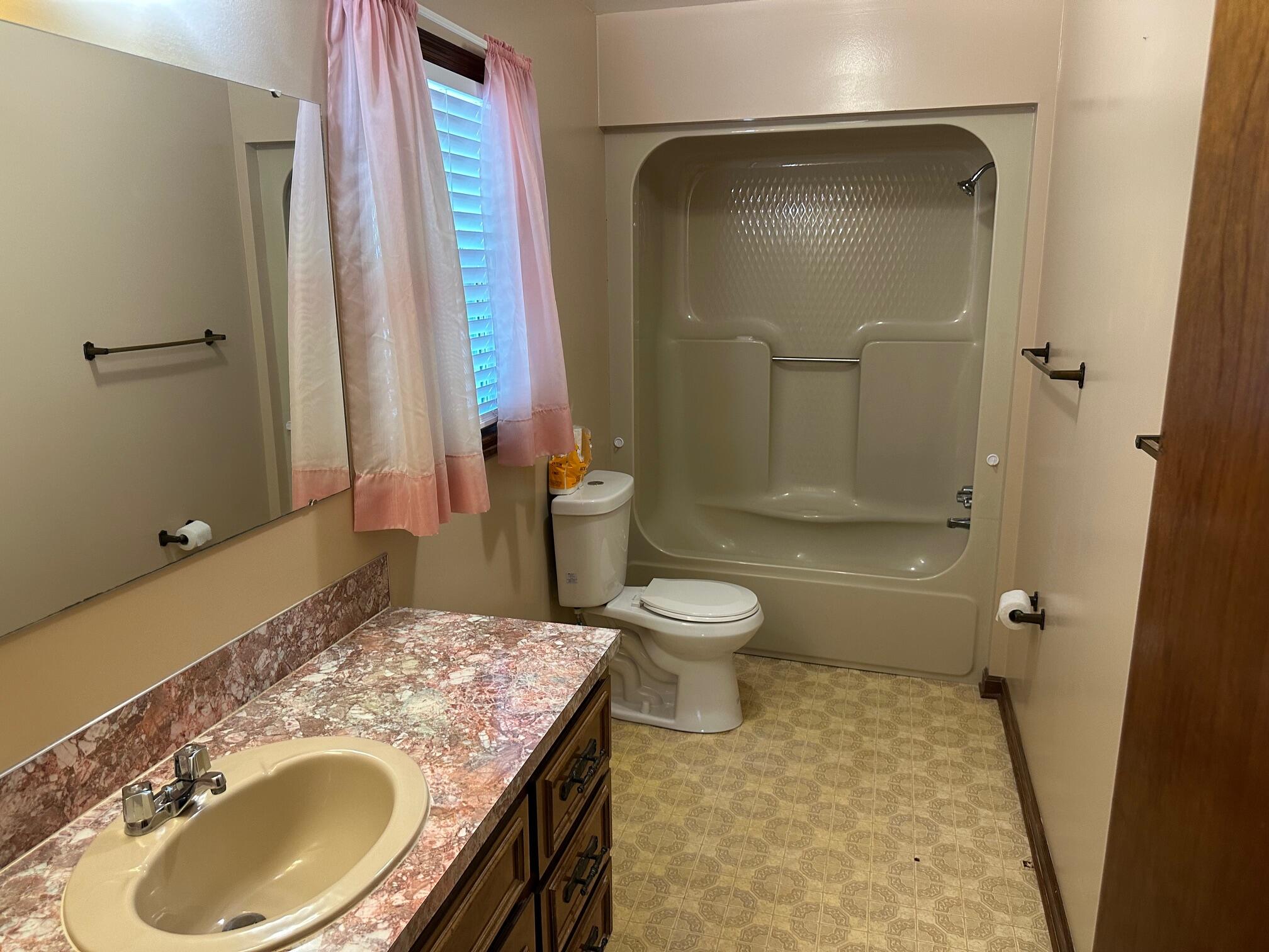 111 Craven Road Ladson, SC 29456 - Photo 10 of 29 IMG_3872