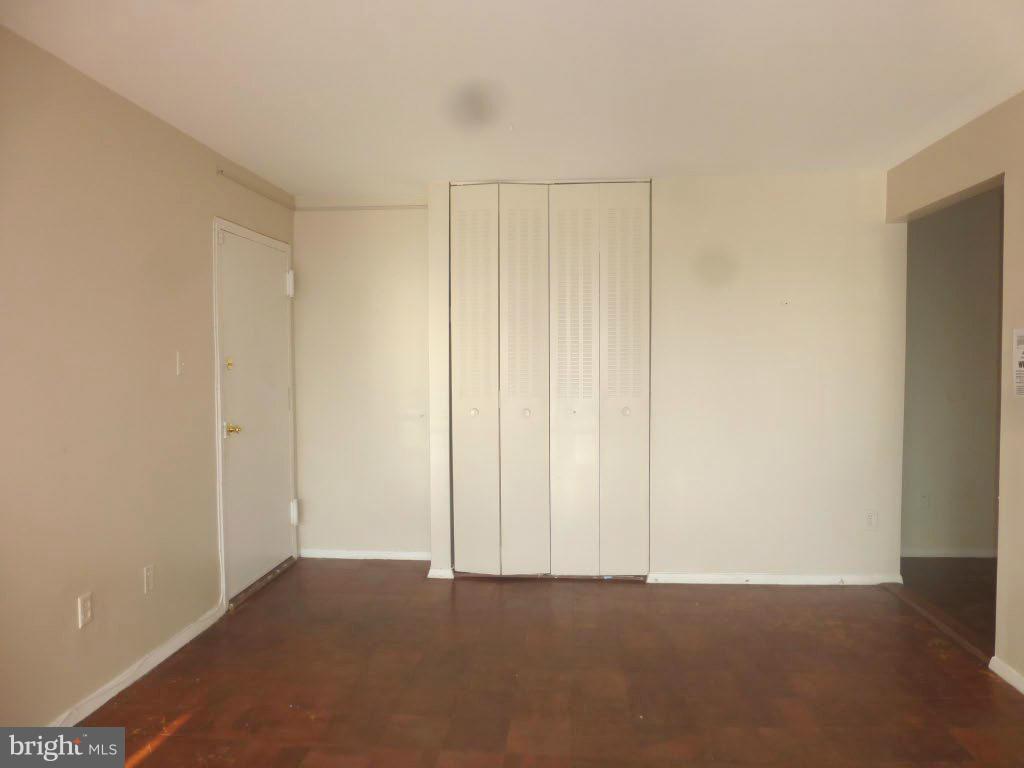 7975 Riggs Road, Unit 8 Hyattsville, MD 20783 - Photo 2 of 12 Living Room