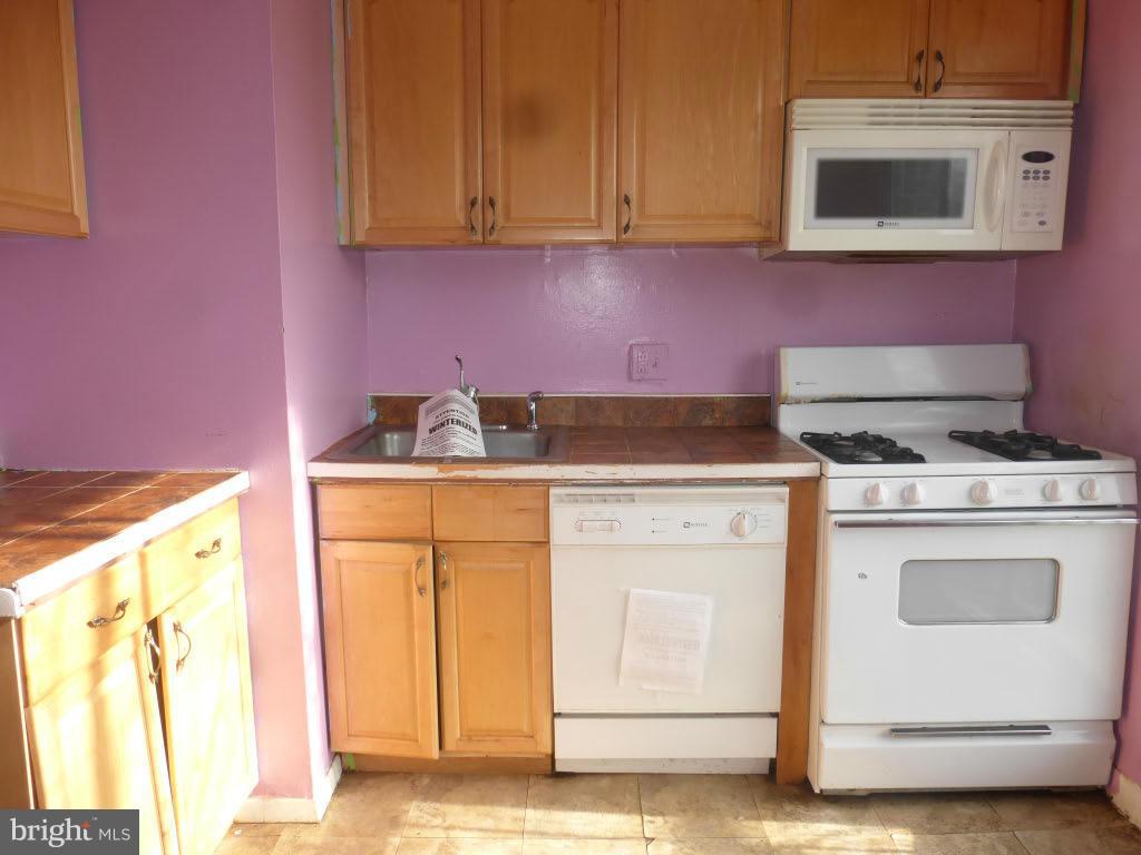 7975 Riggs Road, Unit 8 Hyattsville, MD 20783 - Photo 5 of 12 Kitchen
