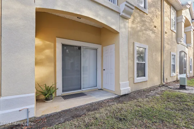 $212,000 | 4240 Migration Drive, Unit 2, Jacksonville, FL 32257