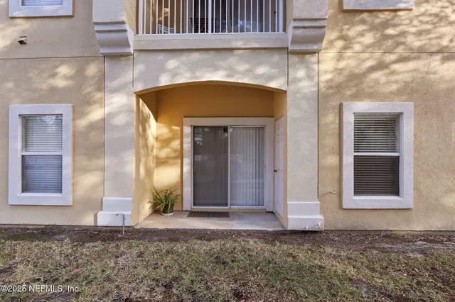 $212,000 | 4240 Migration Drive, Unit 2, Jacksonville, FL 32257