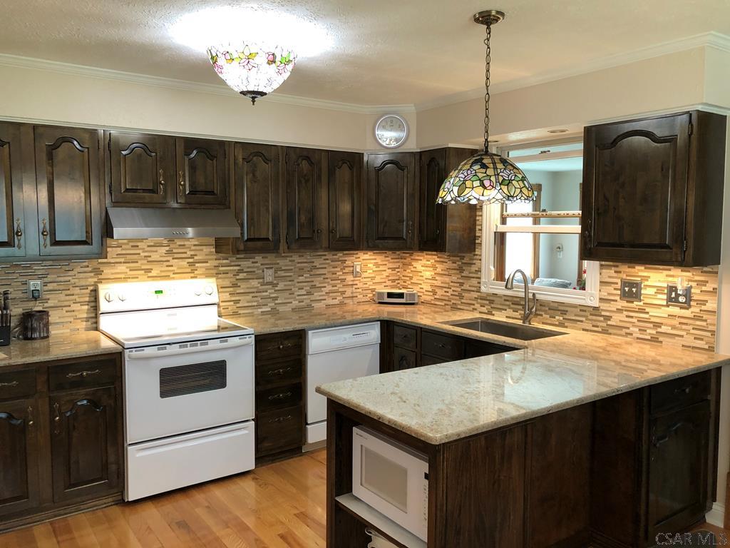 927 Locust Street St. Michael, PA 15951 - Photo 33 of 49