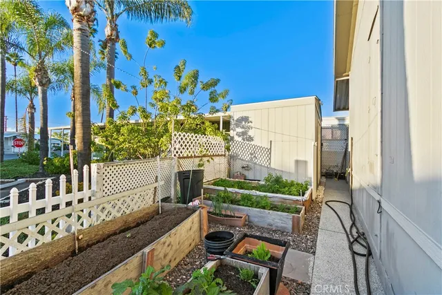 $349,000 | 24921 Muirlands Boulevard, Unit 275, Lake Forest, CA 92630