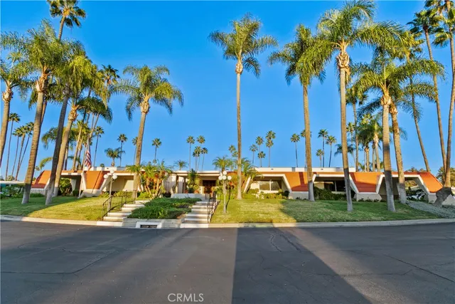 $349,000 | 24921 Muirlands Boulevard, Unit 275, Lake Forest, CA 92630