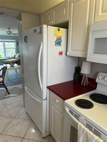 $4,000 | 3810 Gulf Of Mexico Drive, Unit F304, Longboat Key, FL 34228