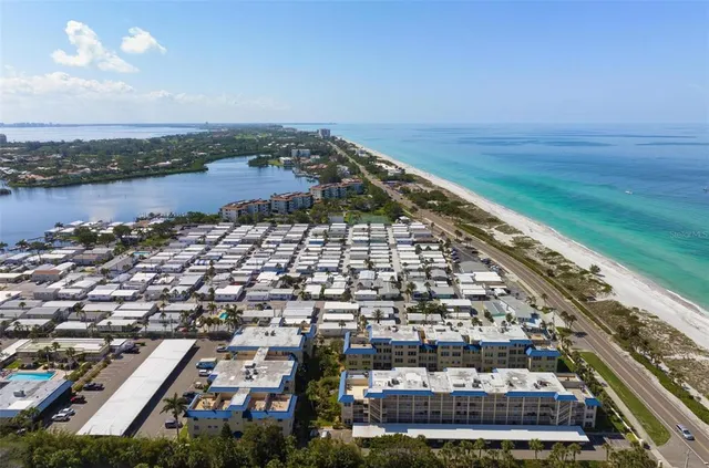 $4,000 | 3810 Gulf Of Mexico Drive, Unit F304, Longboat Key, FL 34228