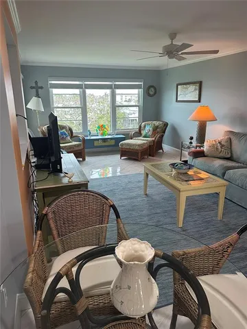 $4,000 | 3810 Gulf Of Mexico Drive, Unit F304, Longboat Key, FL 34228