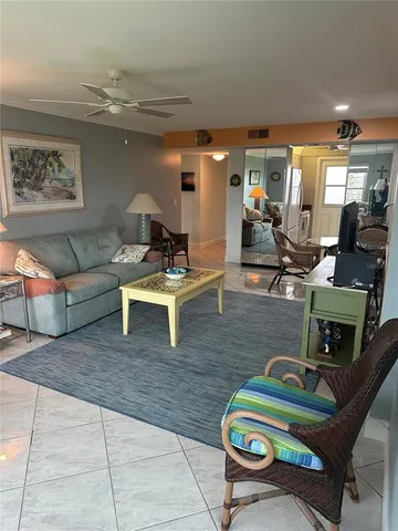 $4,000 | 3810 Gulf Of Mexico Drive, Unit F304, Longboat Key, FL 34228