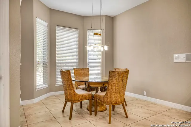 $3,000 | 3439 Monterrey Oak, San Antonio, TX 78230