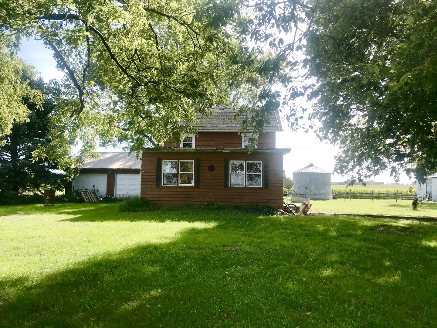 733 Easy Road Ohio, IL 61349 - Photo 3 of 31