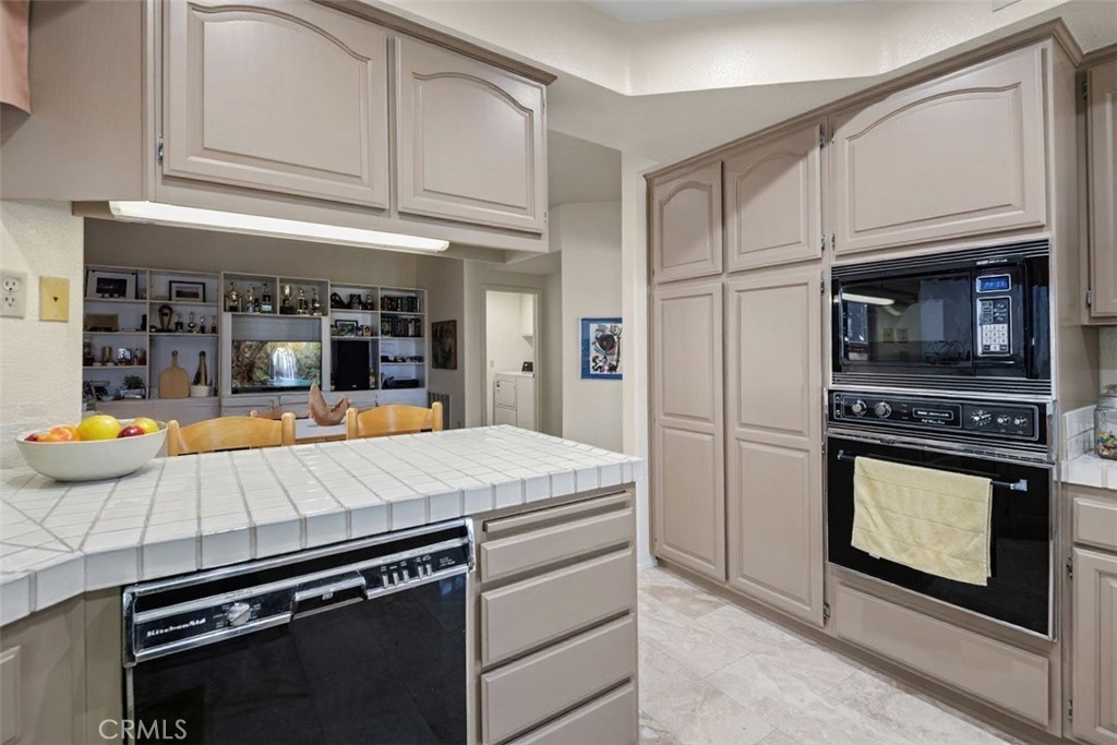 14 Imperatrice Dana Point, CA 92629 - Photo 18 of 41