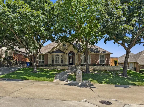 $500,000 | 3211 Lake Creek Trail, Mansfield, TX 76063