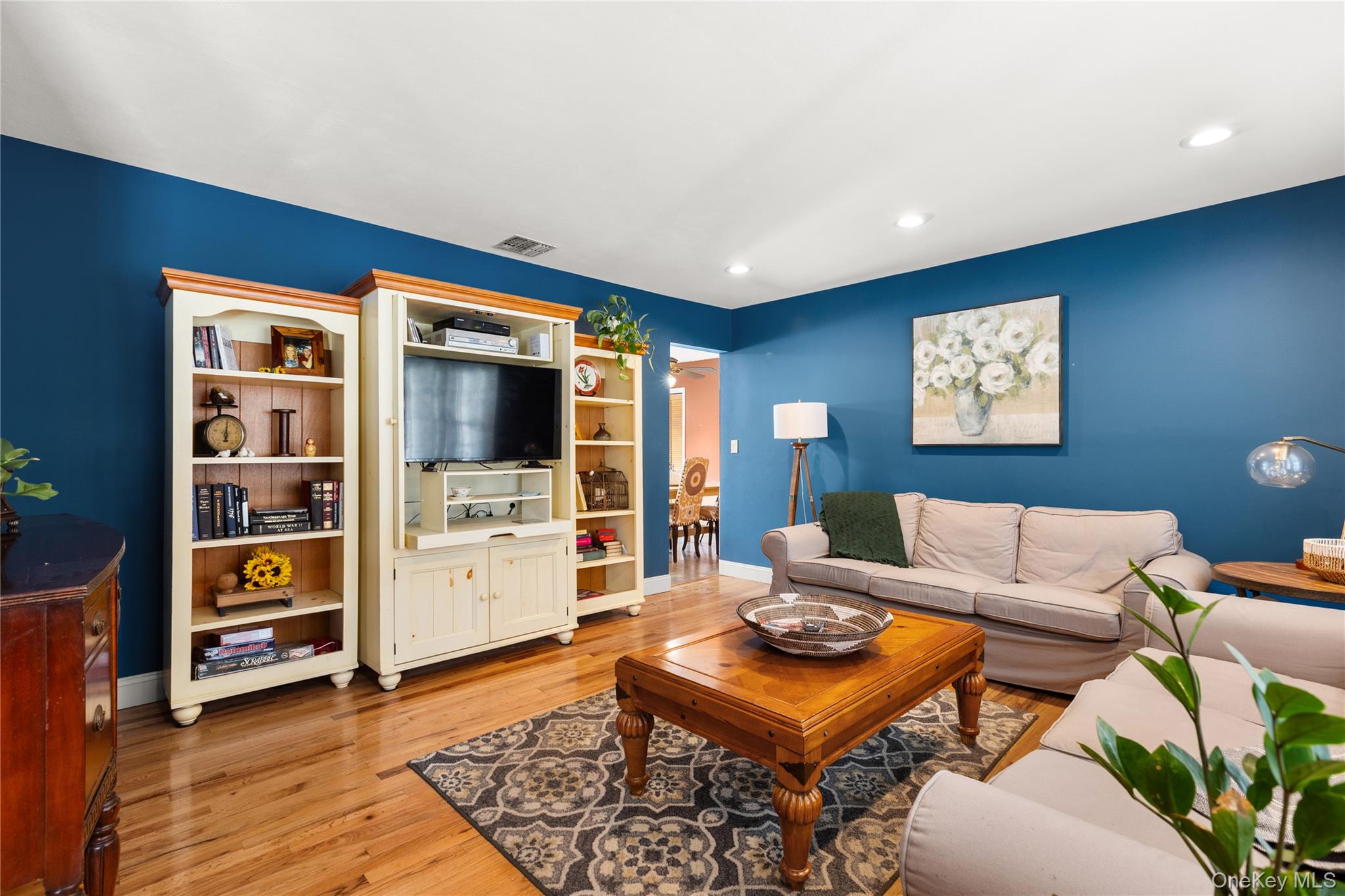 99 Brunswick Road Ronkonkoma, NY 11779 - Photo 8 of 25