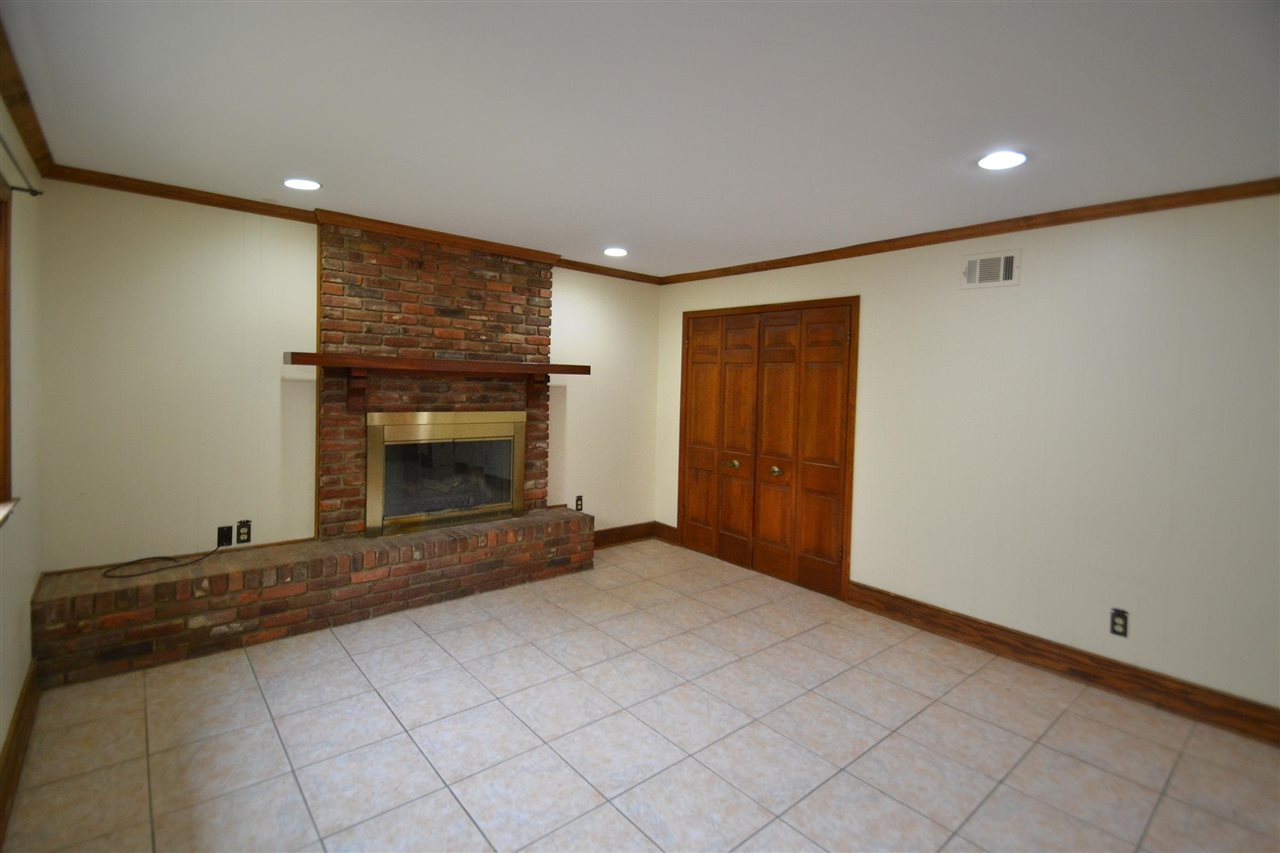 5510 Quince Road Memphis, TN 38119 - Photo 11 of 12 Gallery Image 11