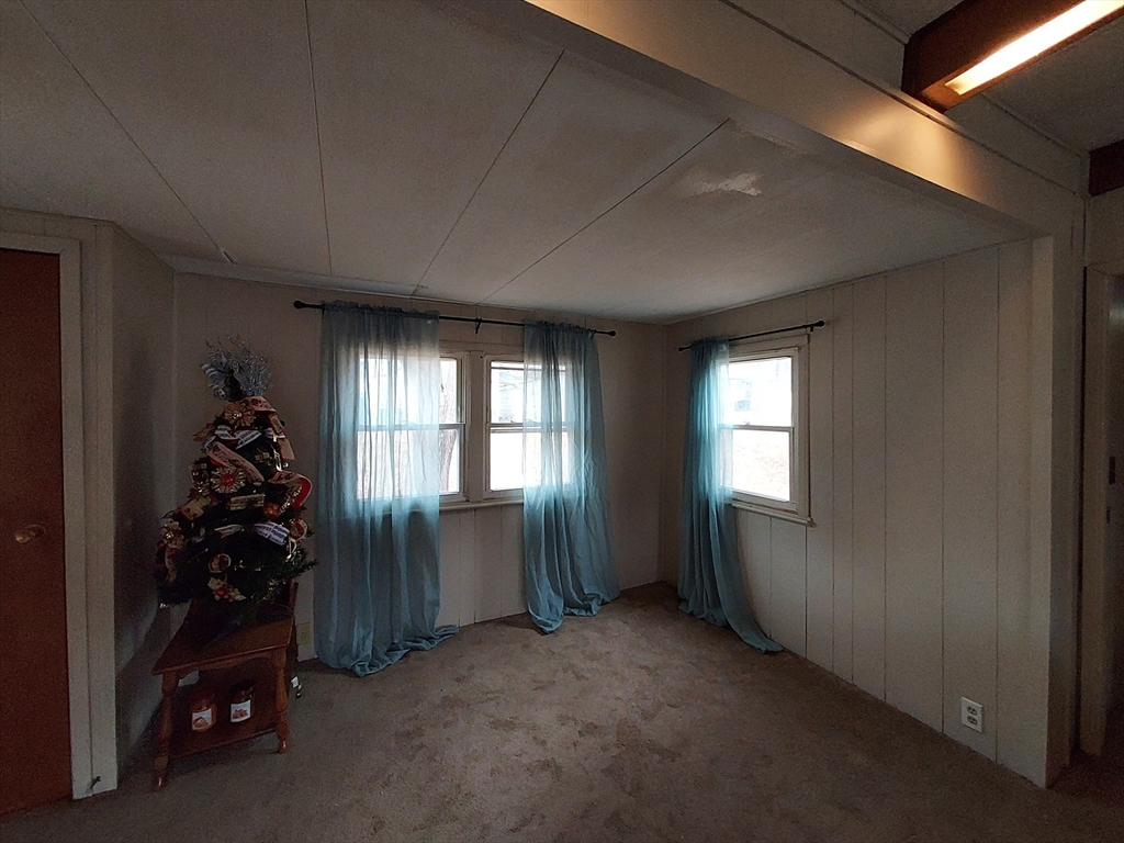 5 Surrey Lane Brookfield, MA 01506 - Photo 25 of 31