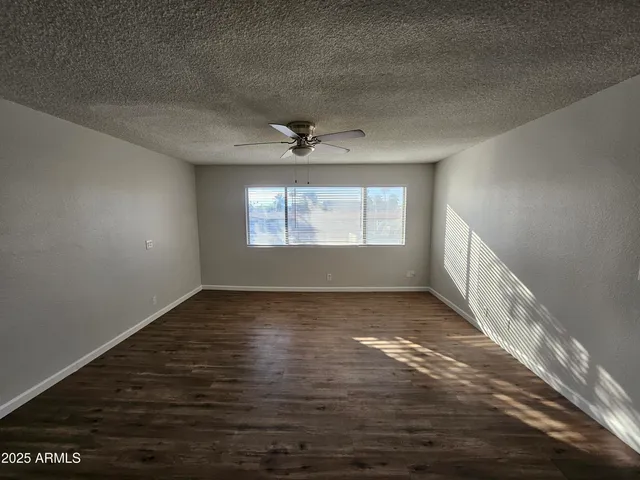 $1,195 | 424 West Brown Road, Unit 206, Mesa, AZ 85201
