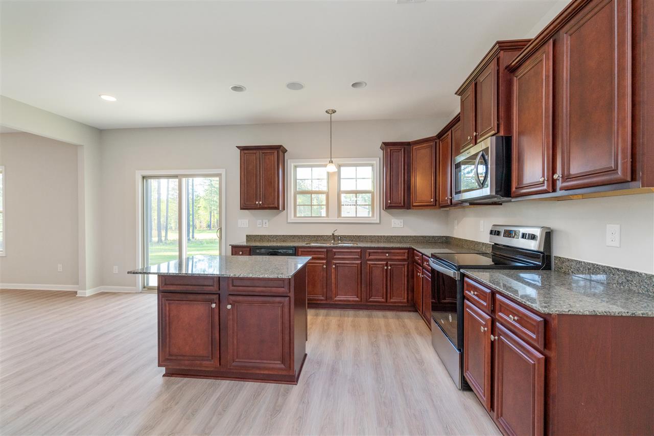 604 Autumn Breeze Walk Inman, SC 29349 - Photo 3 of 26