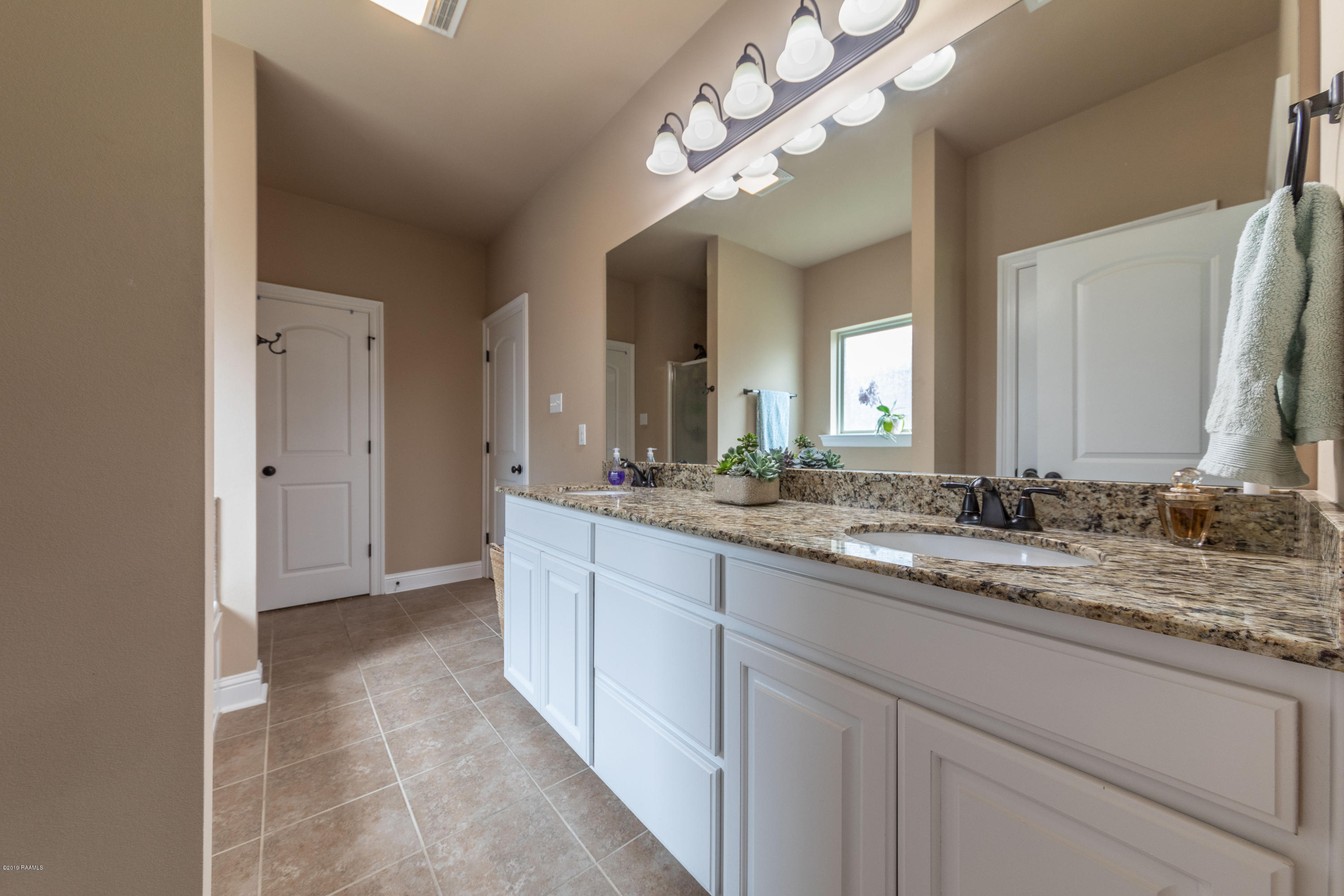 219 Still Waters Road Broussard, LA 70518 - Photo 13 of 24 Gallery Image 13