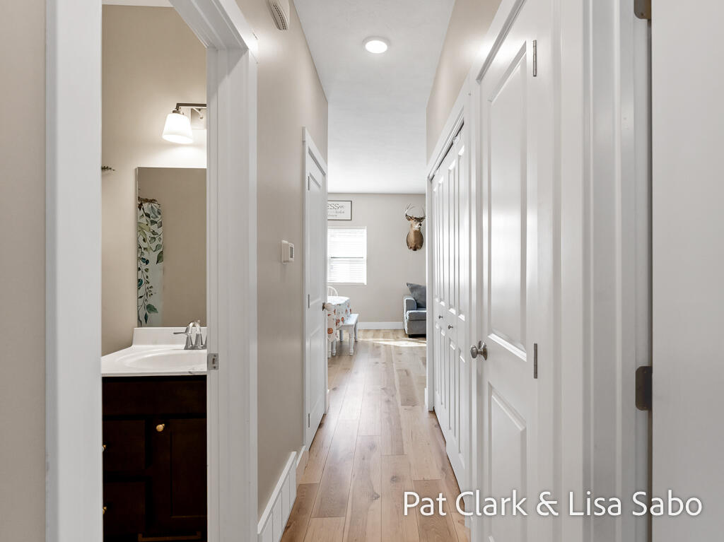 2426 Eagle Ridge Muskegon, MI 49444 - Photo 11 of 47 2426EagleRidge-31LoRes