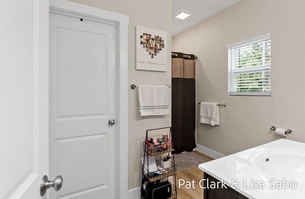 2426 Eagle Ridge Muskegon, MI 49444 - Photo 18 of 47 2426EagleRidge-34LoRes