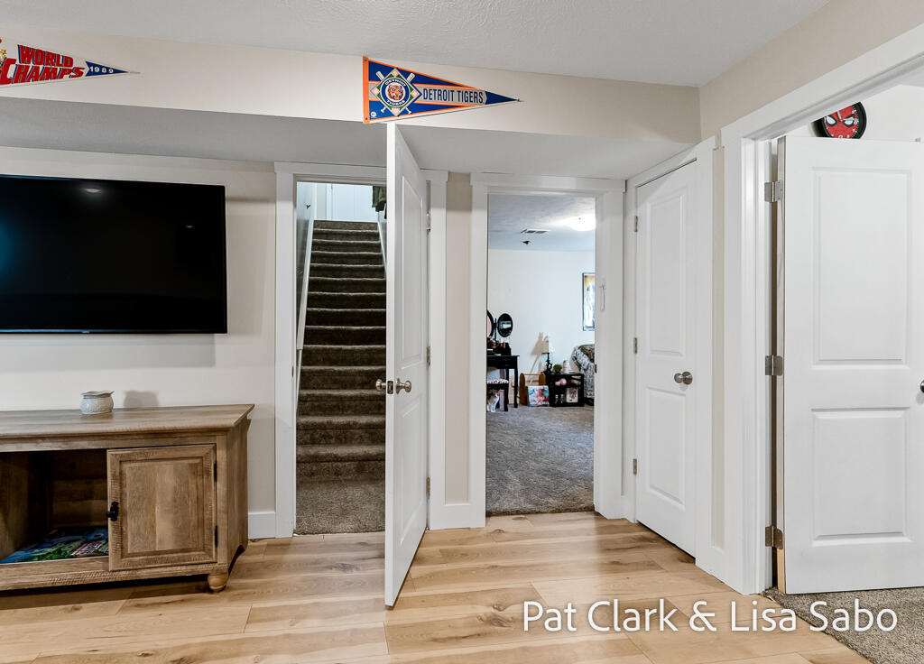 2426 Eagle Ridge Muskegon, MI 49444 - Photo 20 of 47 2426EagleRidge-36LoRes