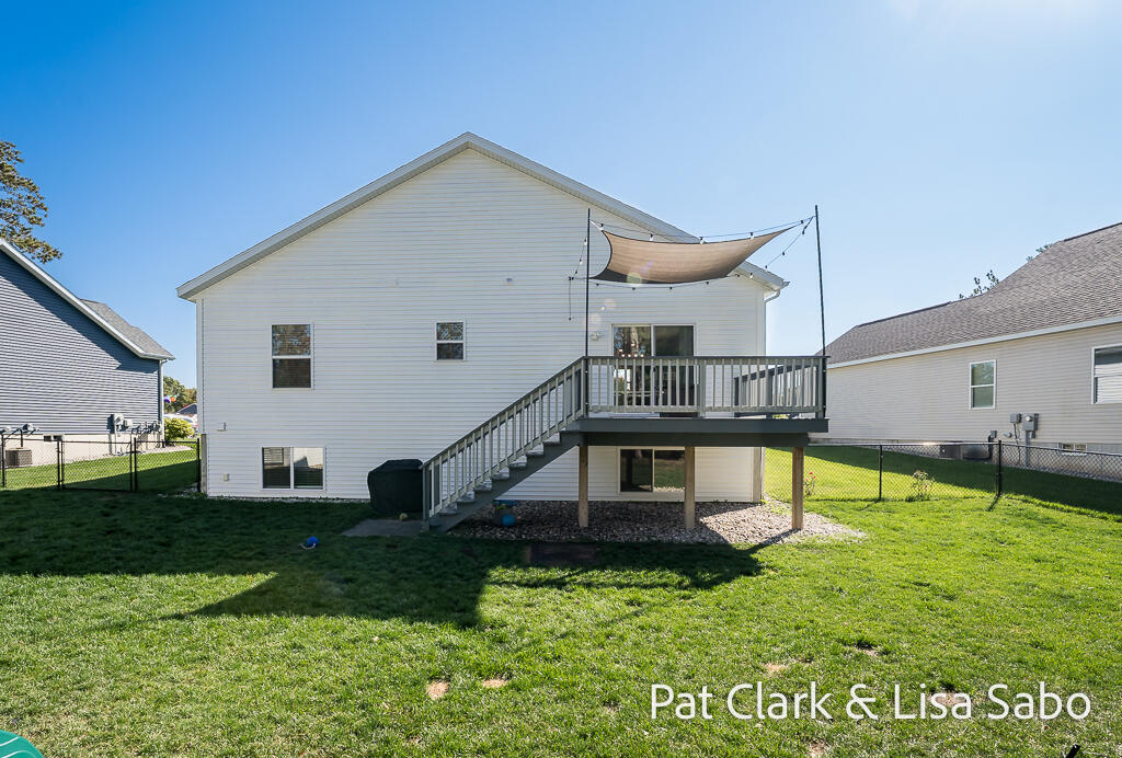 2426 Eagle Ridge Muskegon, MI 49444 - Photo 2 of 47 2426EagleRidge-11LoRes