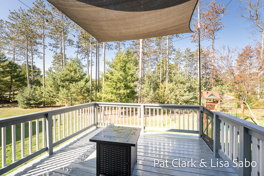 2426 Eagle Ridge Muskegon, MI 49444 - Photo 31 of 47 2426EagleRidge-15LoRes