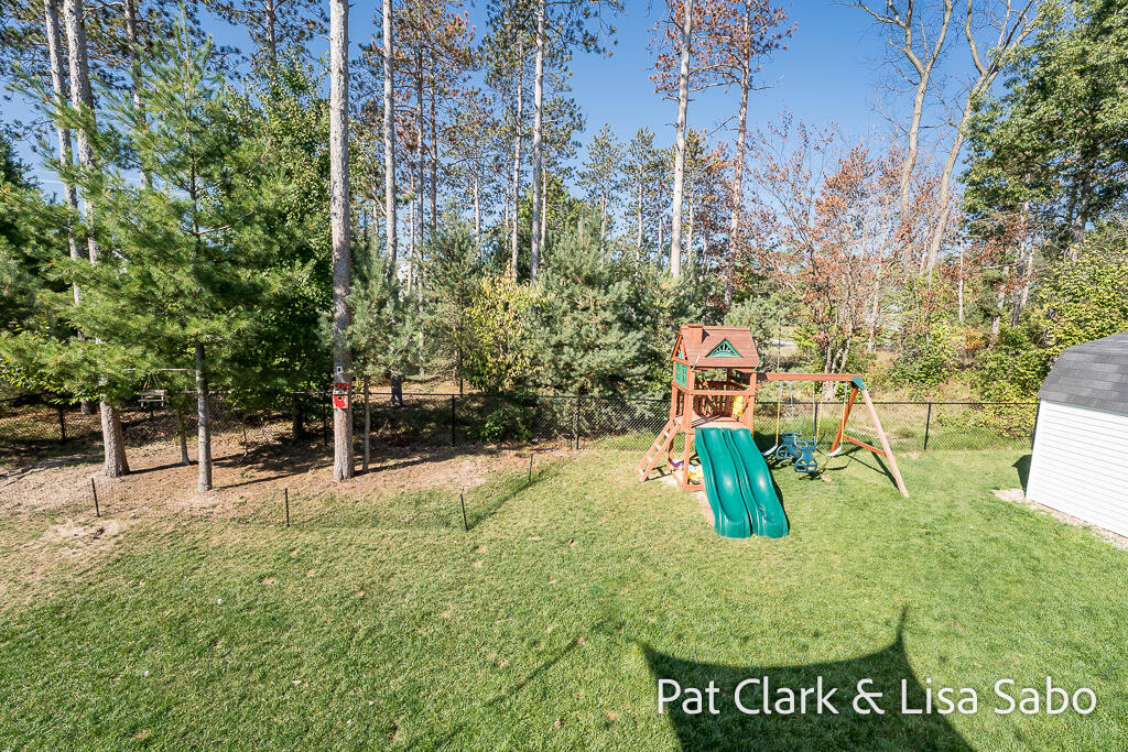 2426 Eagle Ridge Muskegon, MI 49444 - Photo 32 of 47 2426EagleRidge-13LoRes