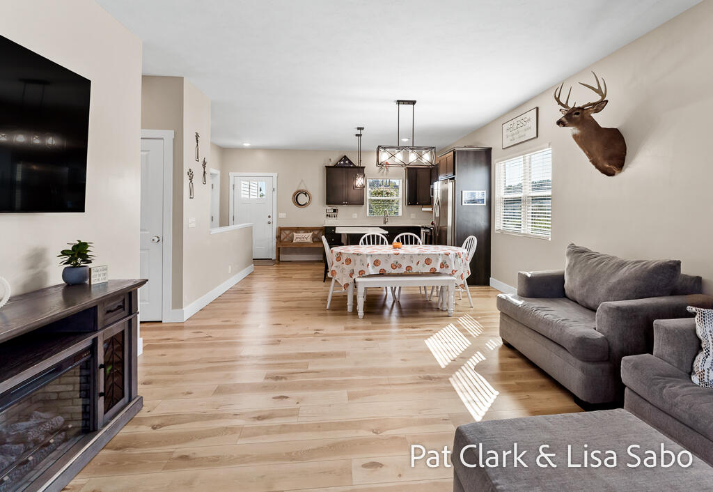 2426 Eagle Ridge Muskegon, MI 49444 - Photo 7 of 47 2426EagleRidge-26LoRes