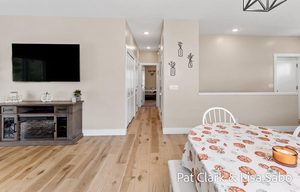 2426 Eagle Ridge Muskegon, MI 49444 - Photo 10 of 47 2426EagleRidge-24LoRes