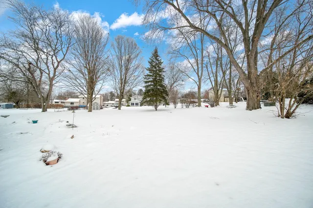 $385,000 | 520 Meadowbrook Drive, Adrian, MI 49221